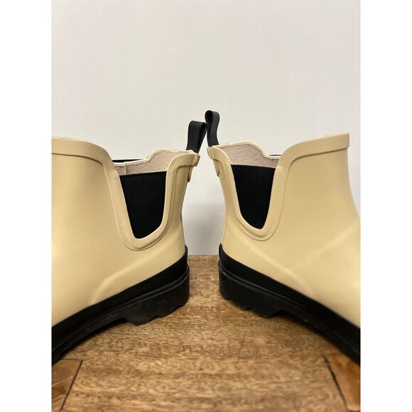 Women's Waterproof Rain Boots - Size 8 Wide - Tan/Black - Picture 9 of 10